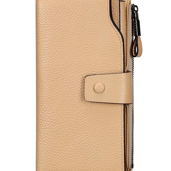 RFID Blocking Leather Wallet - Picture 1 of 5